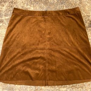 Alfani faux suede mini skirt s14